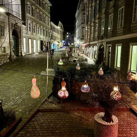 Goldene Pastete - Urban Luxury Center Апартаменты Грац