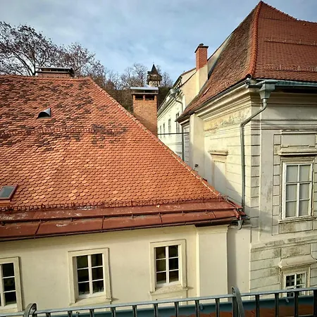 Appartement Goldene Pastete - Urban Luxury Center Graz
