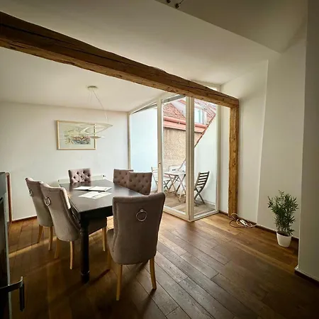 Goldene Pastete - Urban Luxury Center Грац